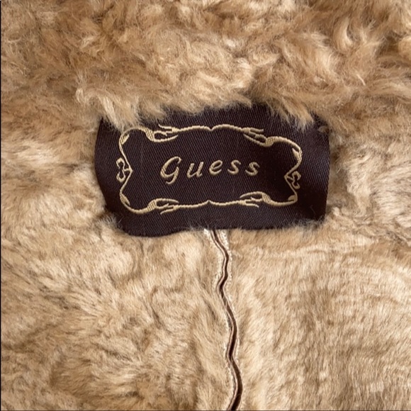 GUESS Coat Beautiful size Med . Excellent Condition🌸 - Picture 4 of 6